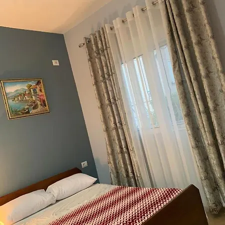 Sunshine Apartment *